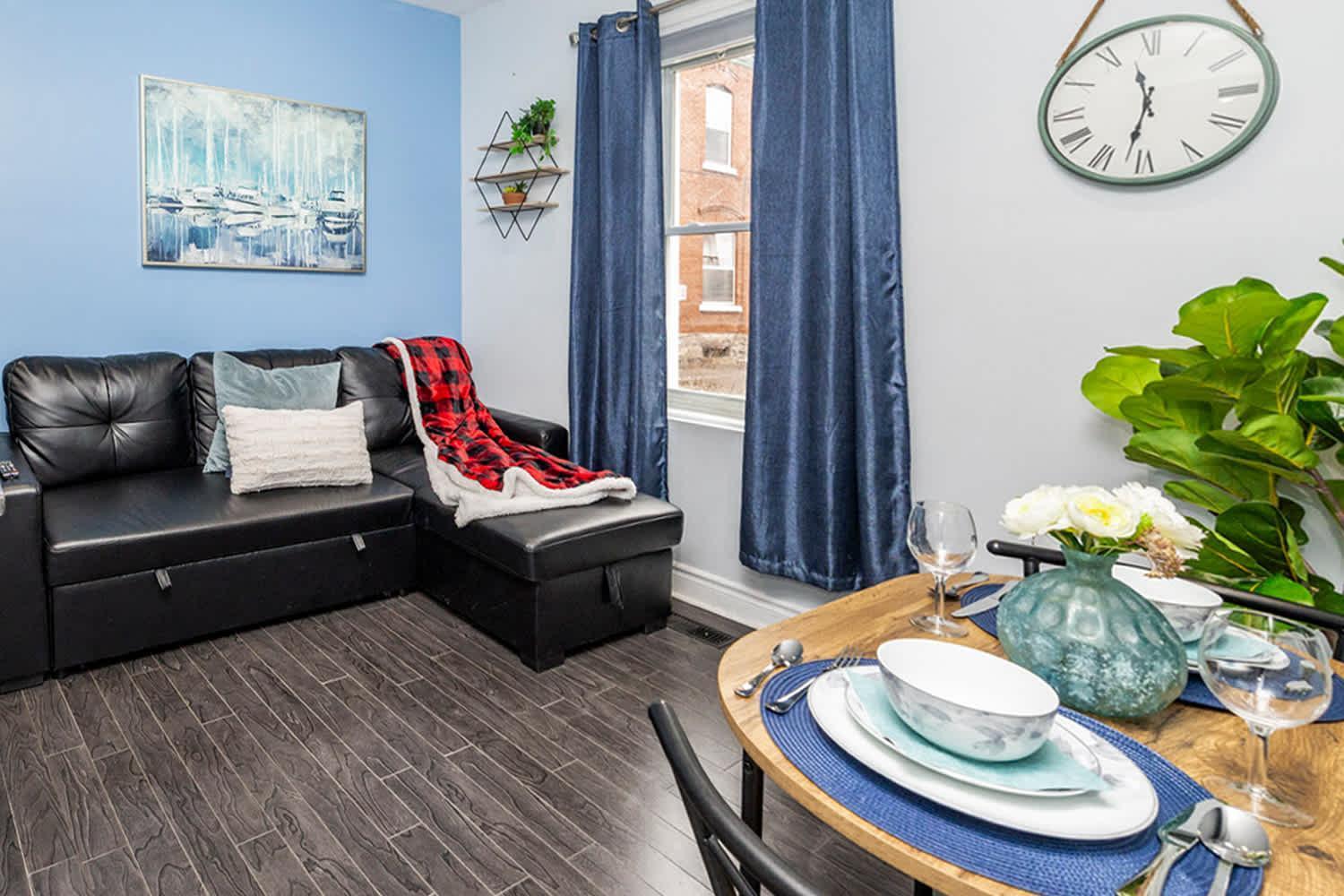 Pet-Friendly Home - Near Chinatown & Little Italy Ottawa Bagian luar foto